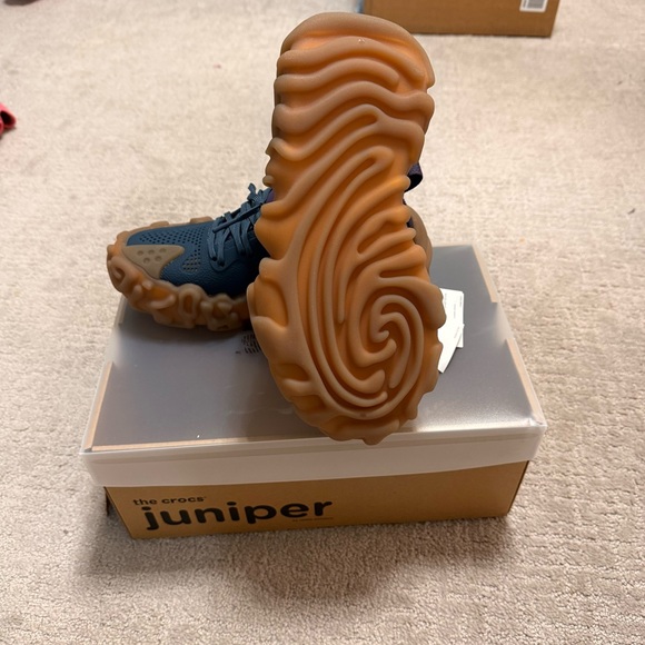 Salehe Bembury x Juniper Crocs - Picture 3 of 6